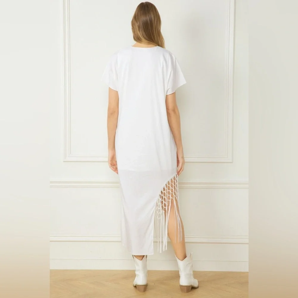 Entro V-neck short sleeve midi dress featuring braided fringe detail - Picture 4 of 7